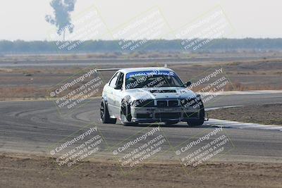 media/Nov-12-2022-GTA Finals Buttonwillow (Sat) [[f6daed5954]]/Group 3/Session 2 (Sunrise)/